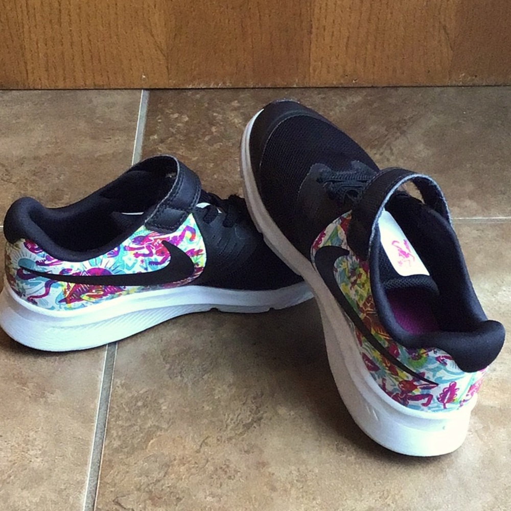 Girls Nike shoes